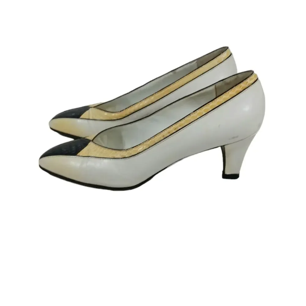 Yves Saint Laurent YSL Vintage Pumps size 7M.   S2580